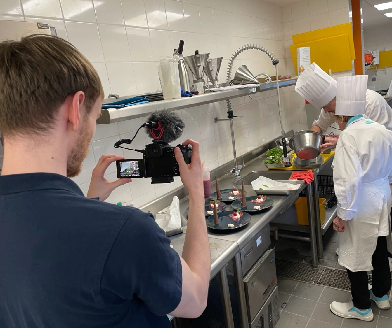 Photo of Arthur during a shoot for Reavisual